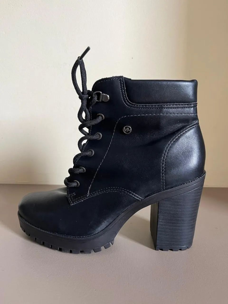 BOTA COTURNO N 37