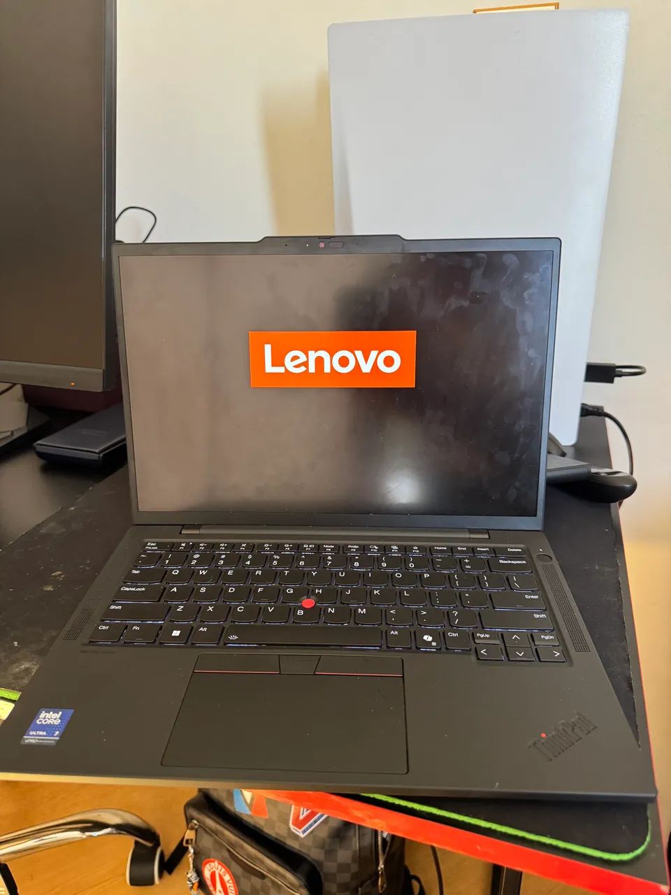 Lenovo Thinkpad T14s Gen 6 usado - Foto 4
