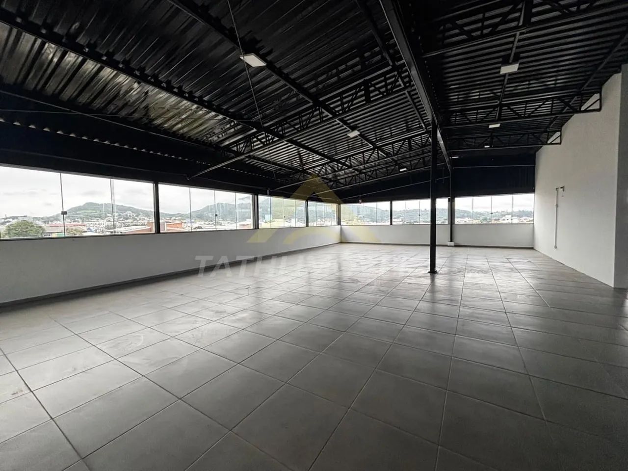 Sala Comercial para Locação em Florianópolis, Ingleses do Rio Vermelho, 3 banheiros