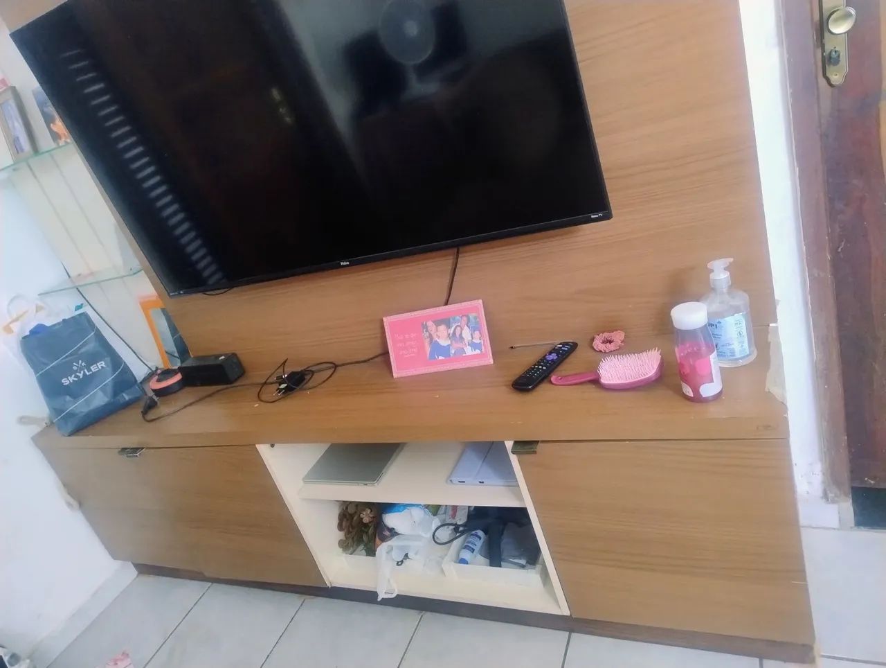 Vendo sofá , painel 