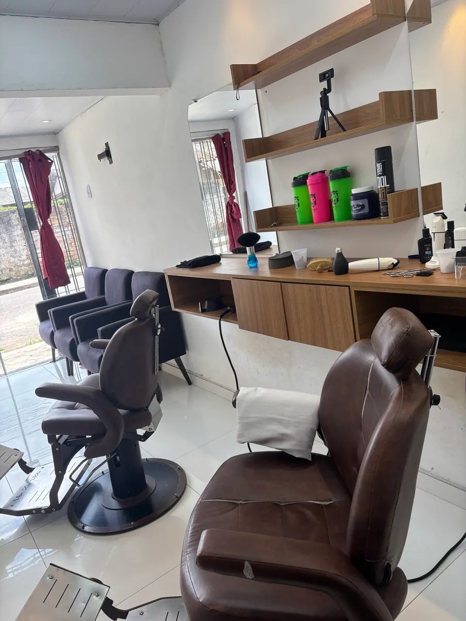 Alugo ponto comercial ou Barbearia completa  - Foto 4