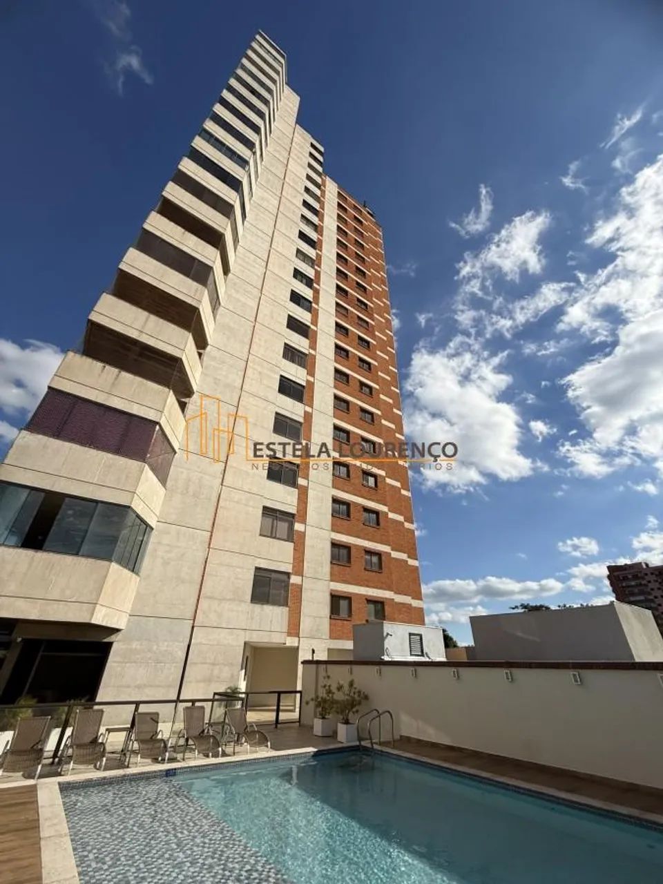 APTO NO RESIDENCIAL VERSSAILES