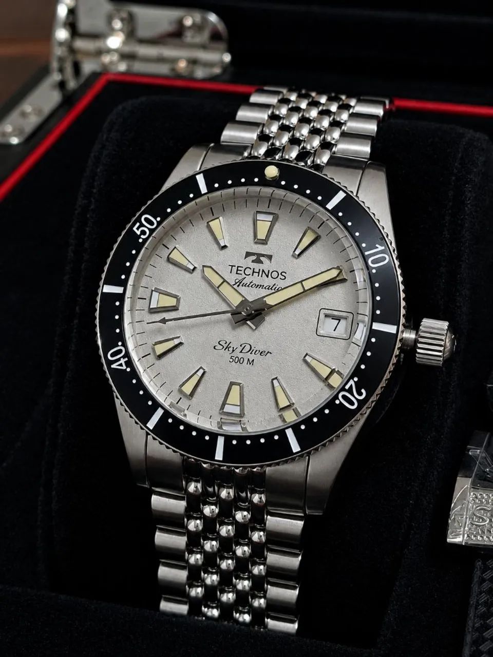 RELÓGIO TECHNOS SKYDIVER DIAL BRANCO 500m 37,5mm SW2001B  - Foto 3