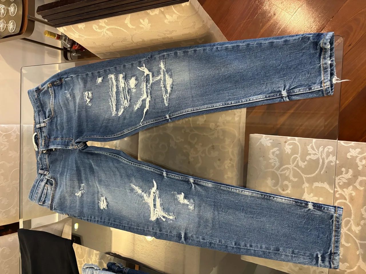 Calça jeans estilo rasgada Zara - Foto 2