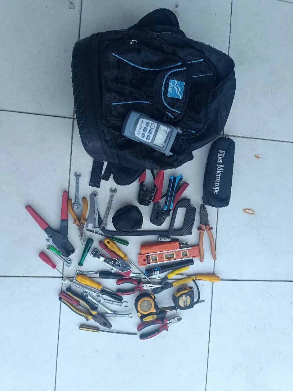 Mochila com ferramentas 