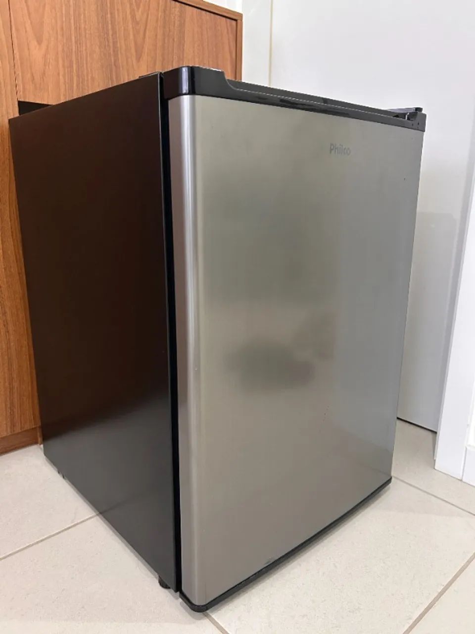 Frigobar Ph85 68 Litros Platinum Philco - Foto 2