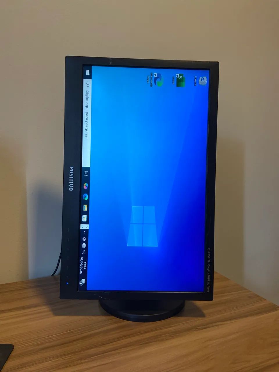 Monitor Positivo de 20 polegadas  - Foto 2
