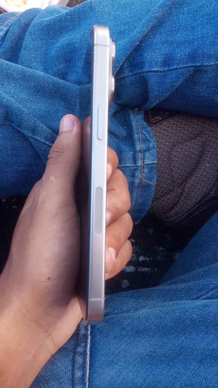 Celular iPhone 15 pro Max - Foto 2
