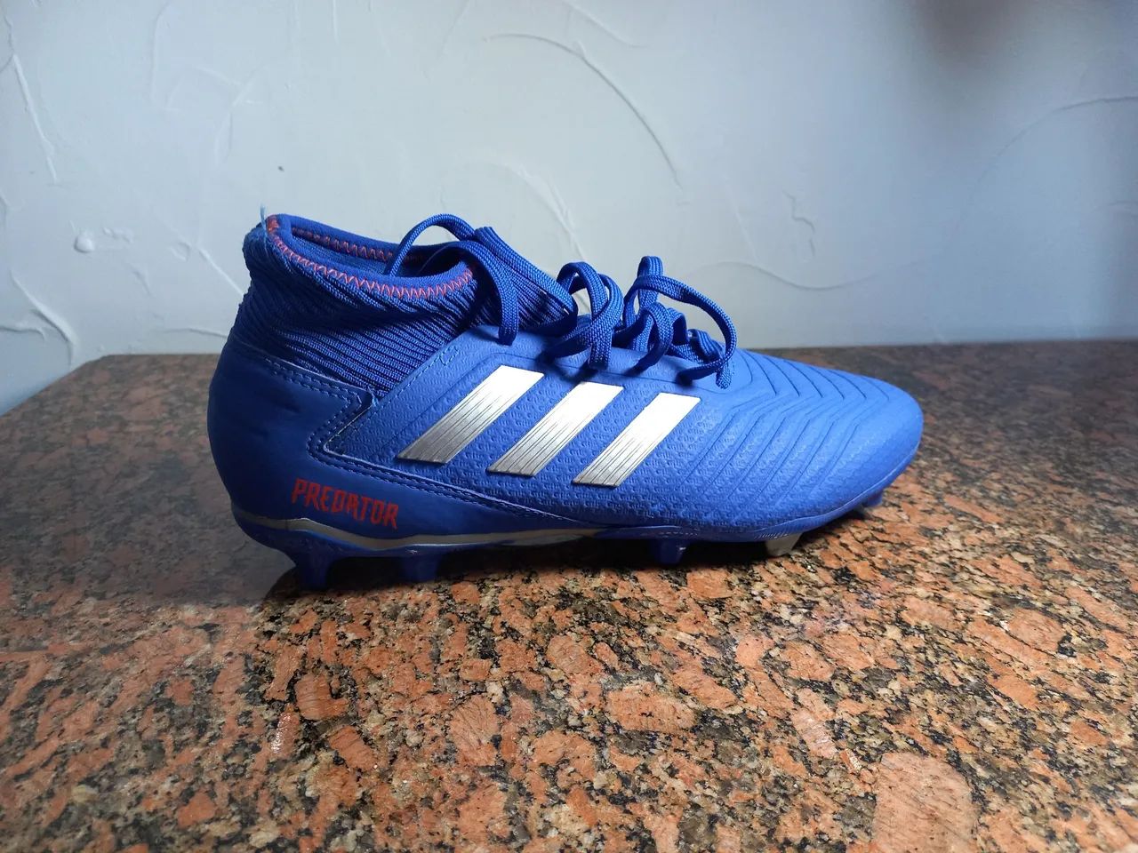Chuteira Adidas Predator  - Foto 6