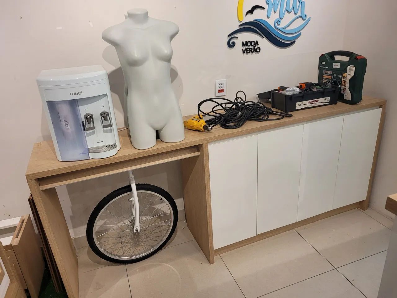 Móveis Comerciais Novos - Impecáveis e Prontos para Uso - Foto 3