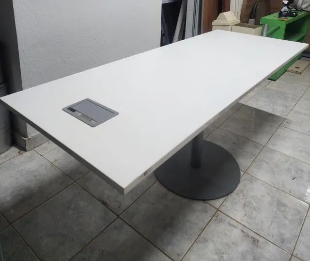 Mesa de Reunião Branca com caixa de tomada - Foto 2