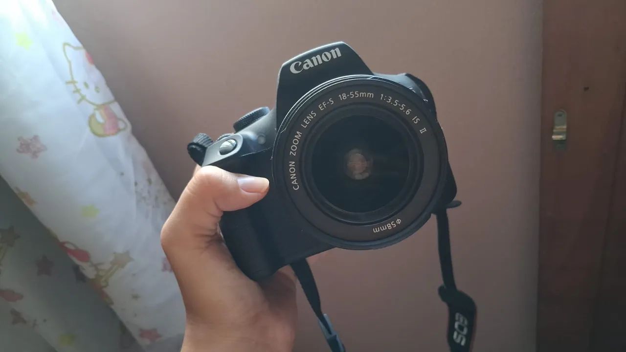 Canon T7+