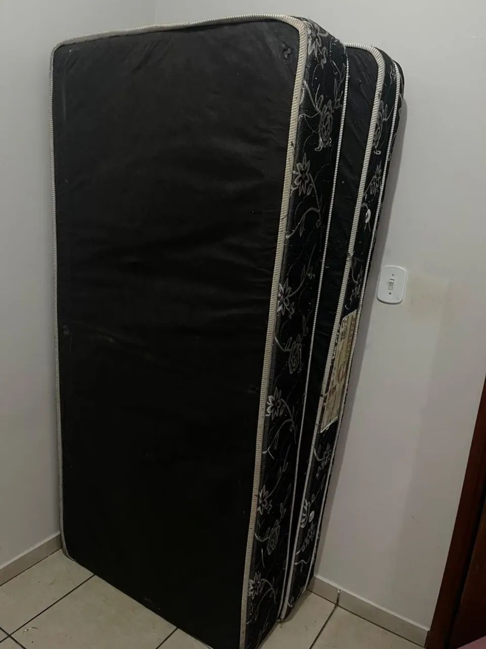 Cama Box de Solteiro Usada - Foto 5
