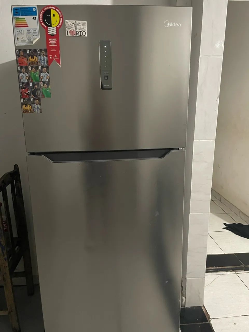 Refrigerador duplex em aço inox da Midea