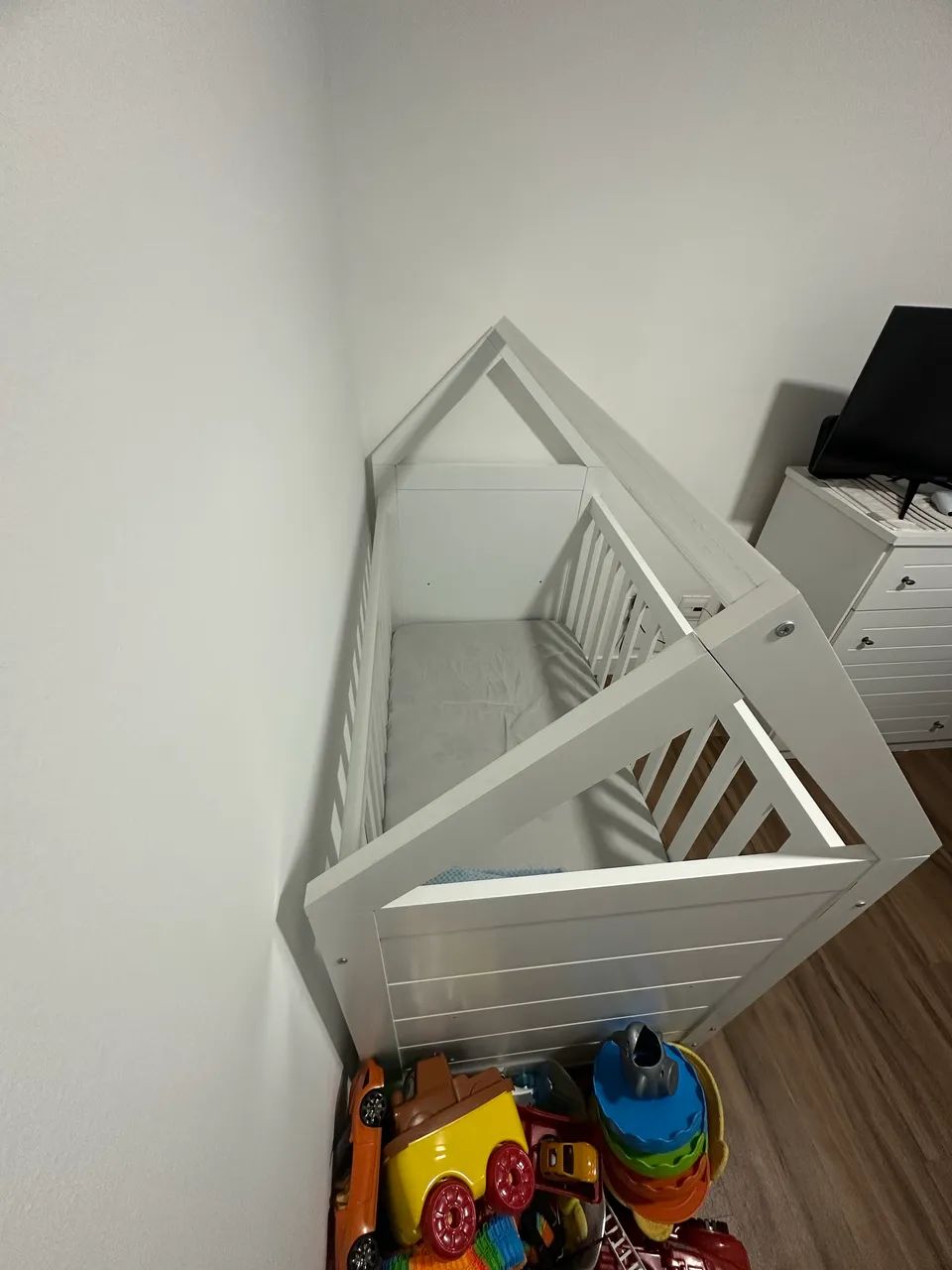 VENDO BERÇO - NOVO, NUNCA USADO!  - Foto 3