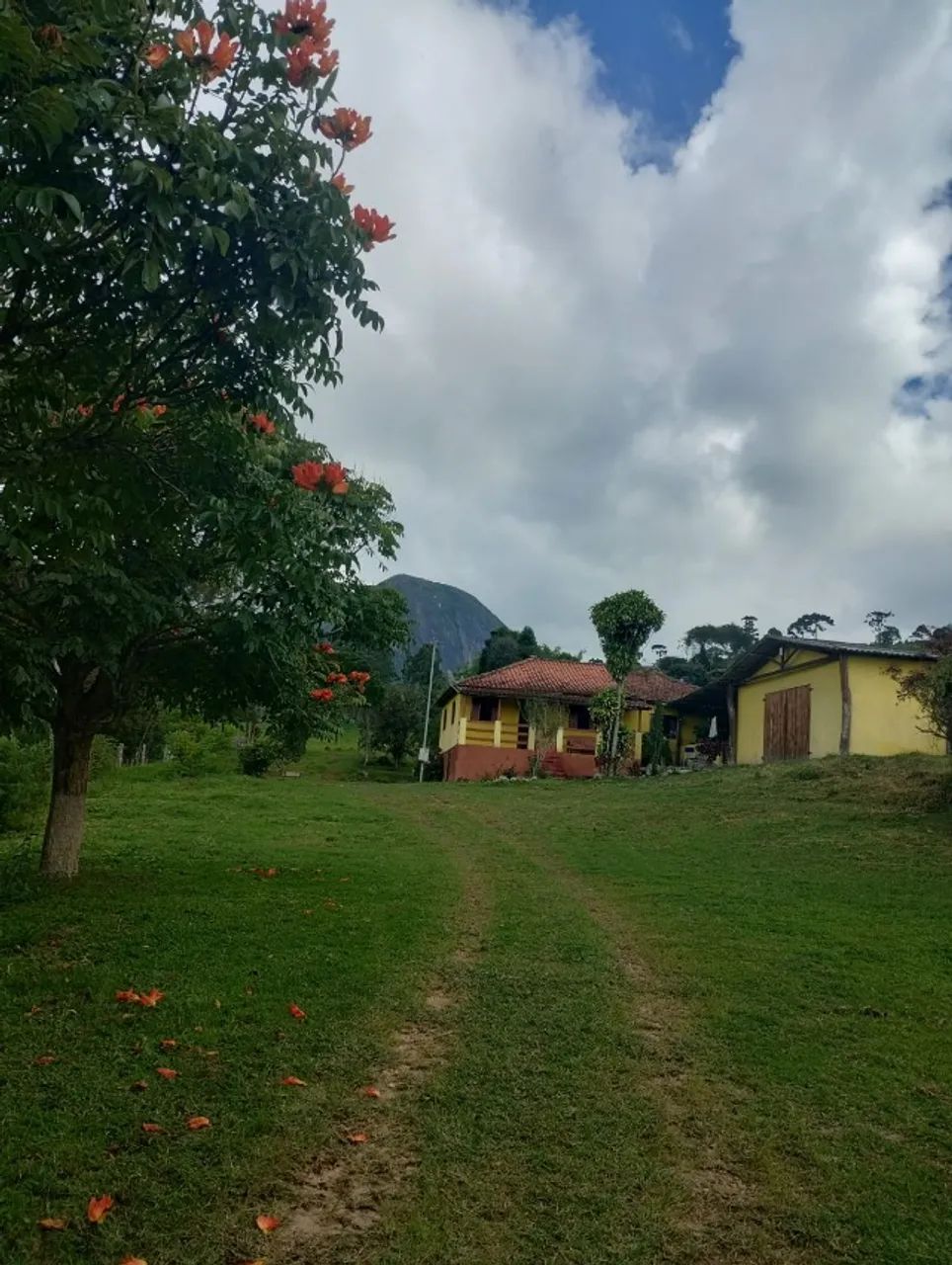 Casa em Carvalhos - MG