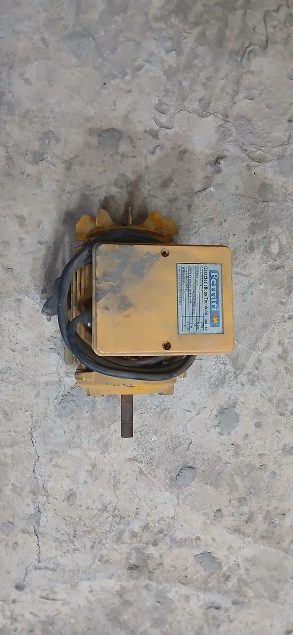 Motor 1/2 CV Bivolt 