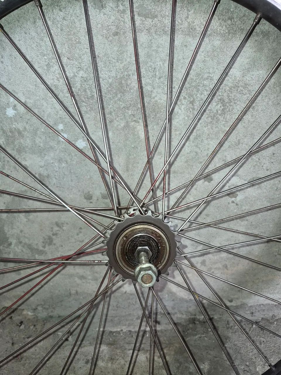 Rodas de Bicicleta usadas aro 26 completa - Foto 3