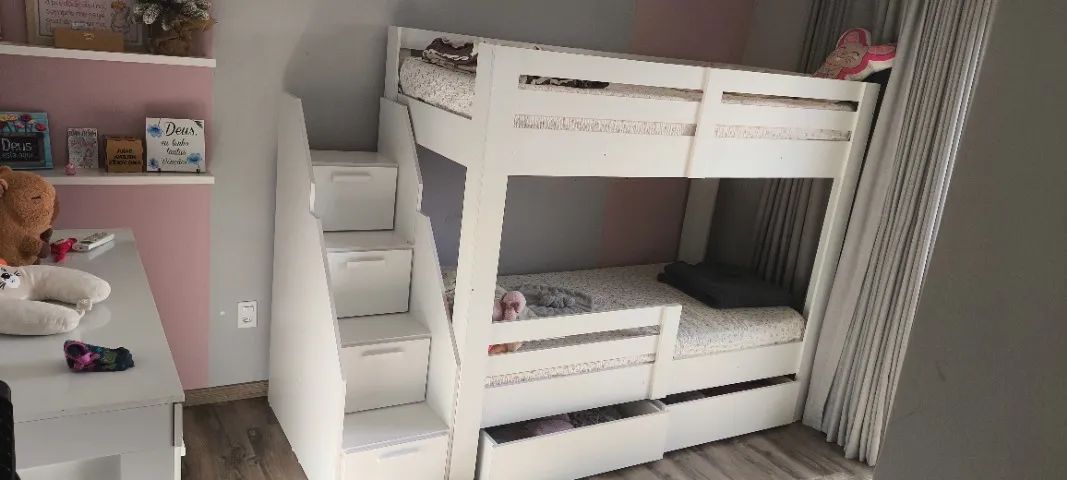 Beliche infantil com 2 gavetões e escada com 4 portas - Foto 2