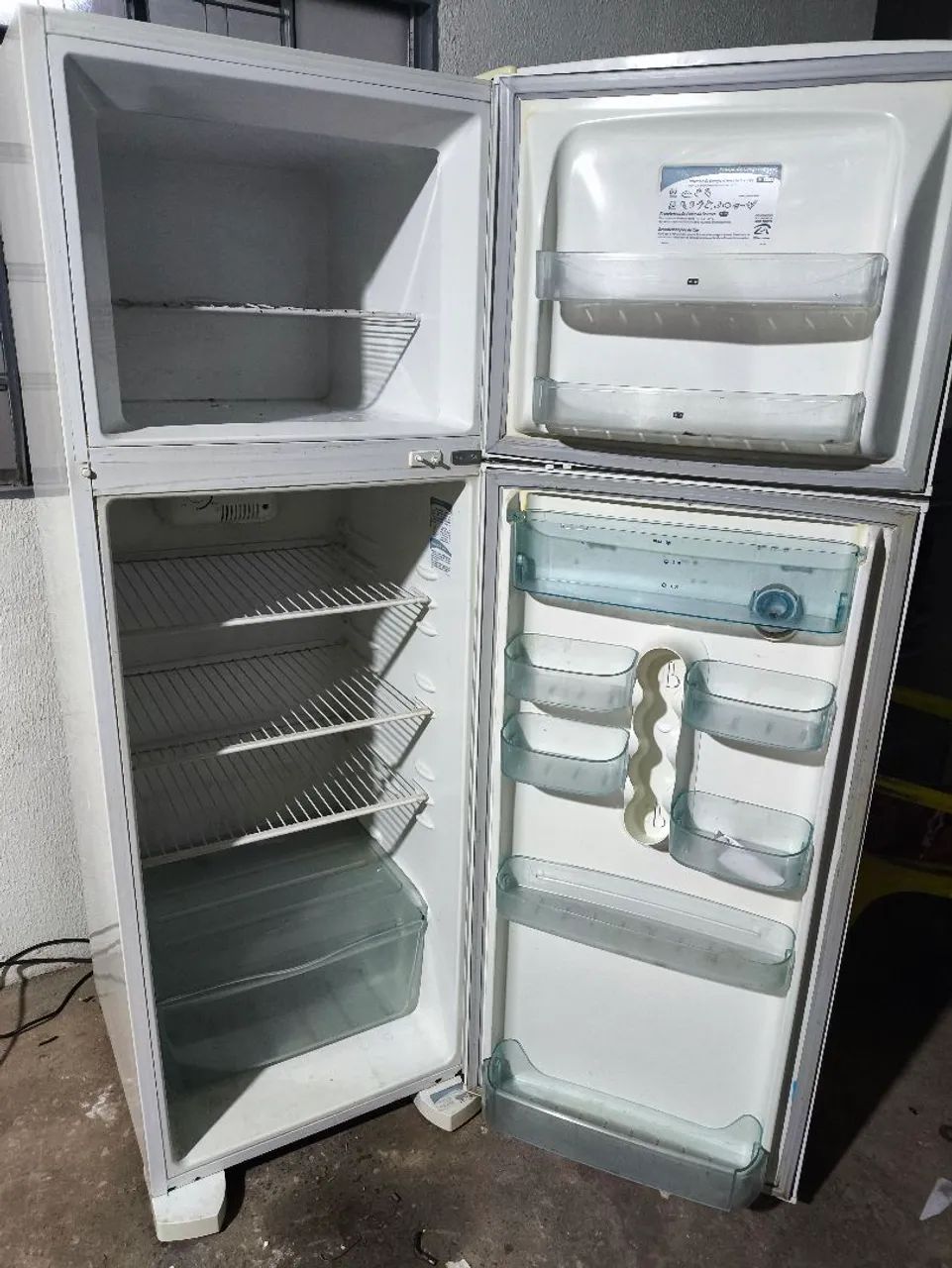Geladeira Eletrolux 350 LT funcionando perfeitamente entrego  - Foto 5