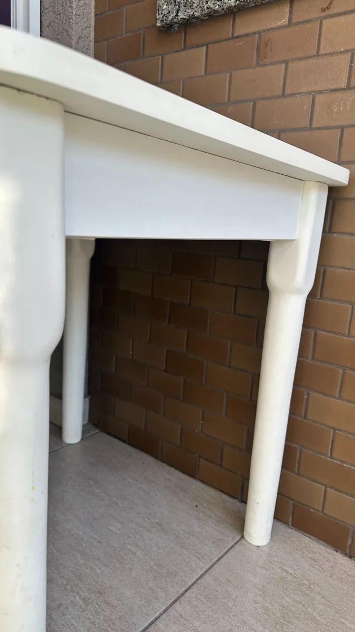 Mesa Infantil Quadrada De Madeira Resistente  - Foto 4