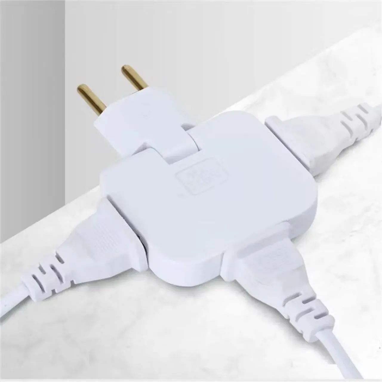 Adaptador de tomada articulado dobrável  - Foto 2