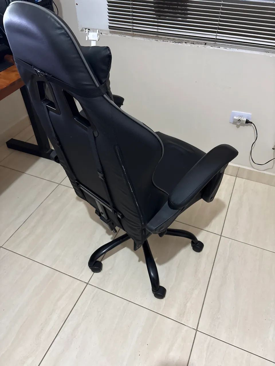 Vendo cadeira gamer - Foto 2