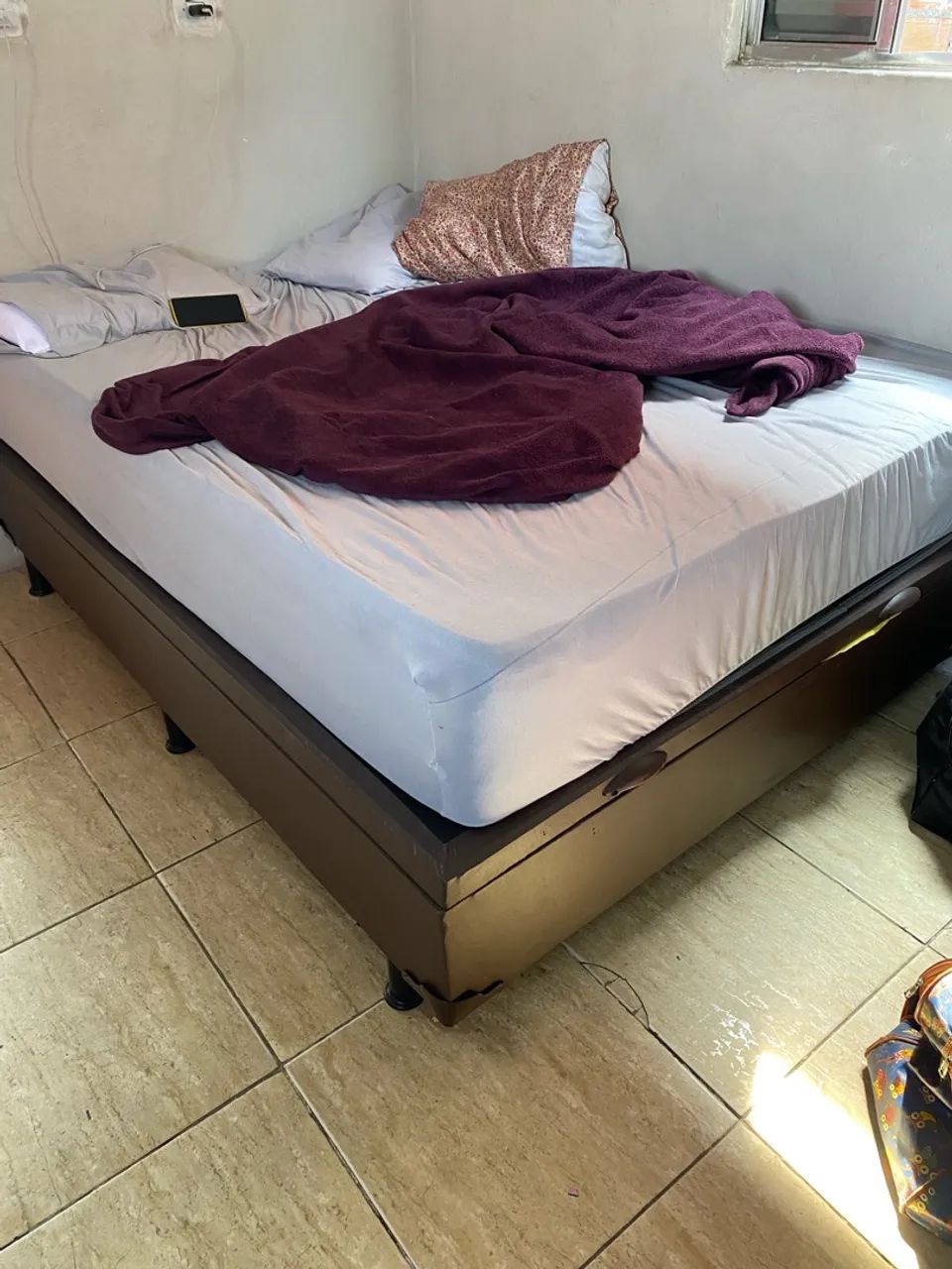 VENDO BÁU DE CAMA BOX CASAL - Foto 3