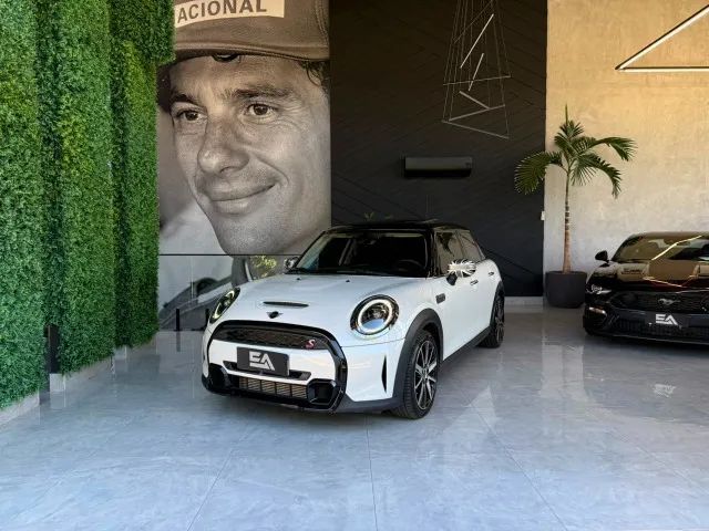 Mini Cooper S 2.0 Turbo 16V 5P Aut. 2024