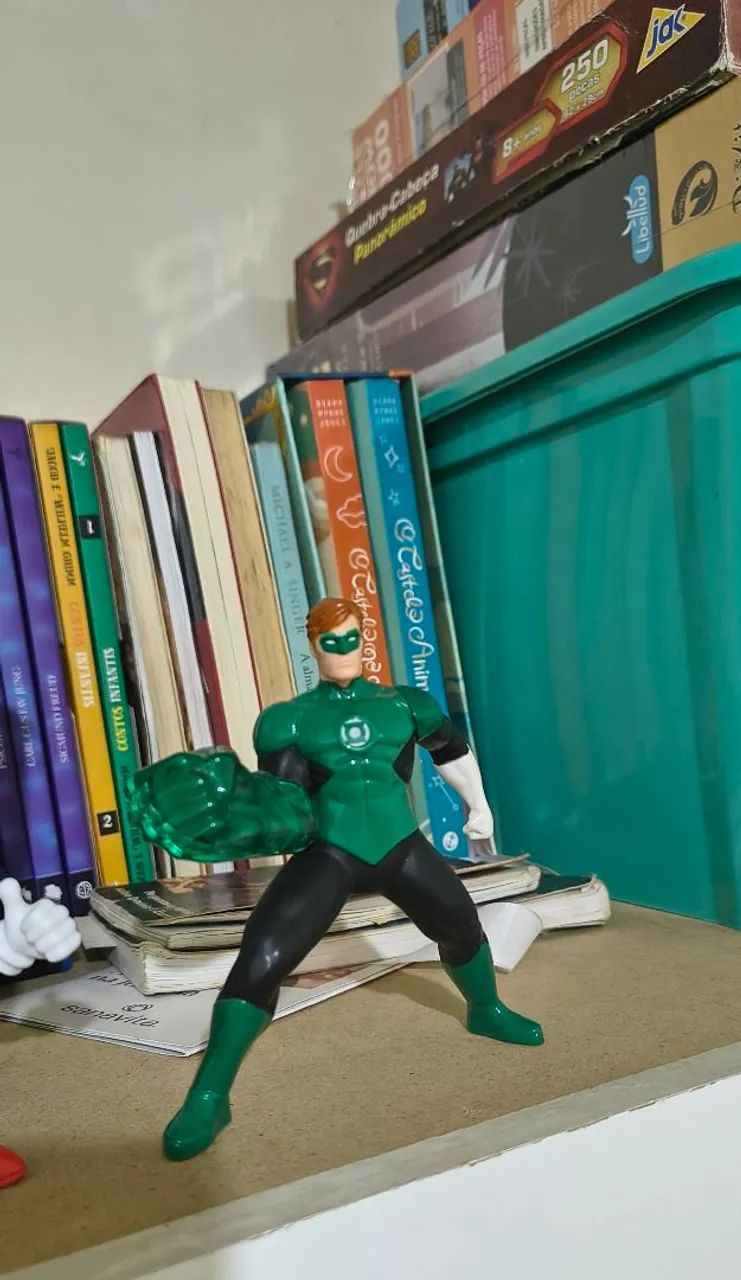 Boneco lanterna verde