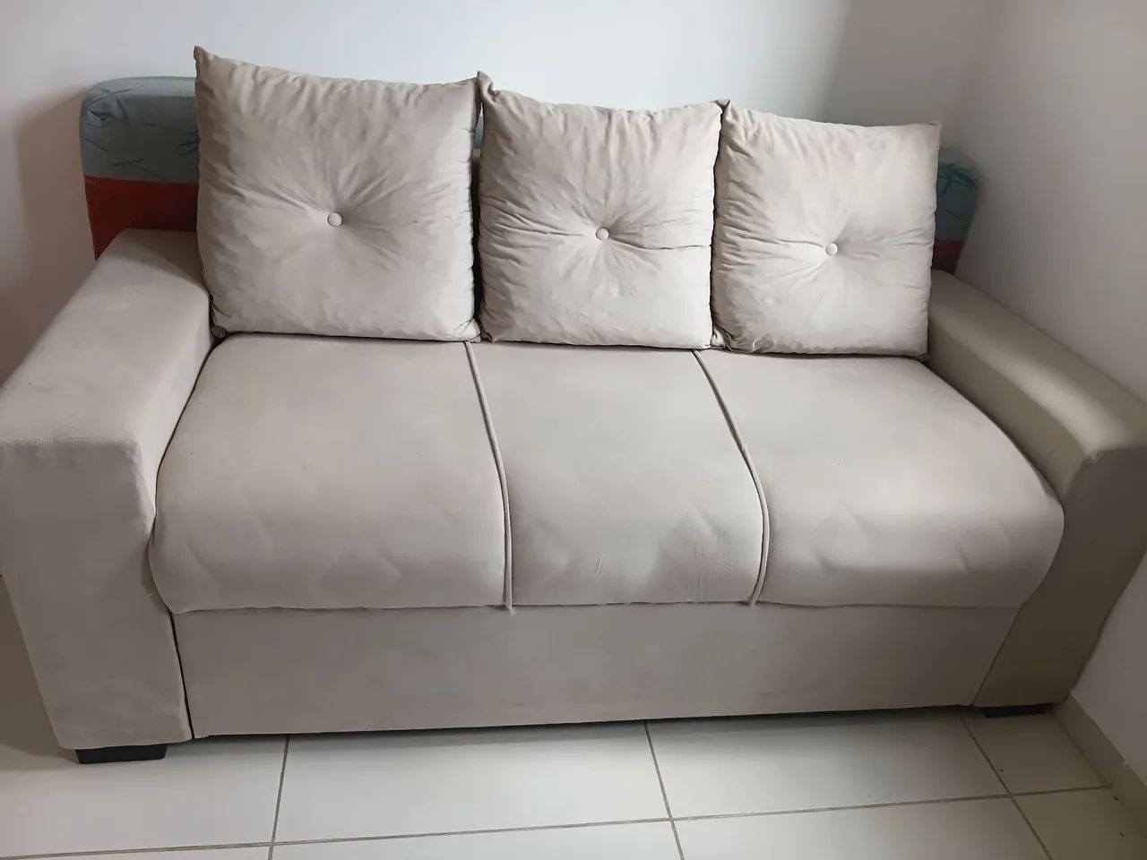 Um sofá de 3 lugares. Em ótimo estado!  - Foto 2