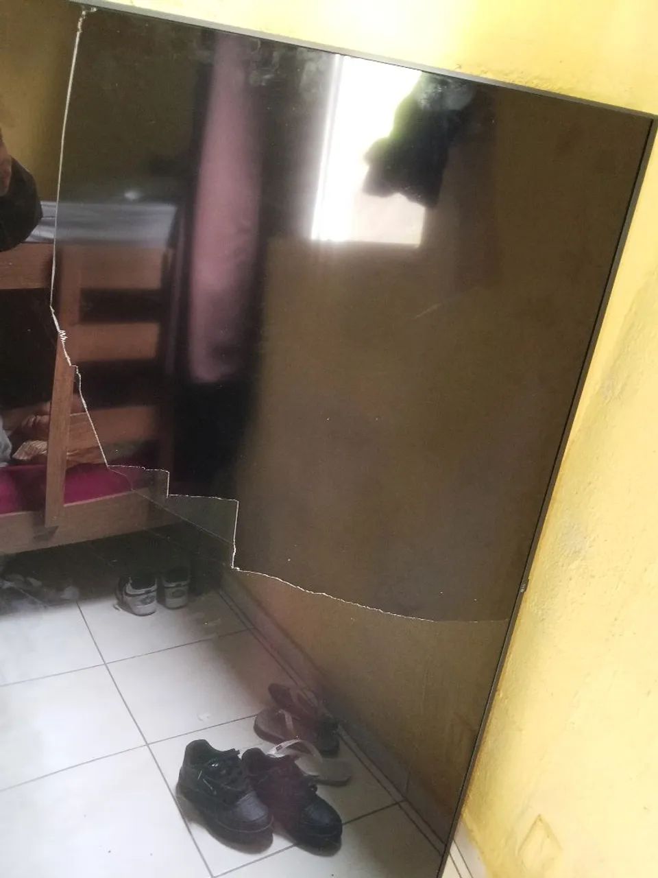 Uma TV de 60 polegadas peças para reposição - Foto 2