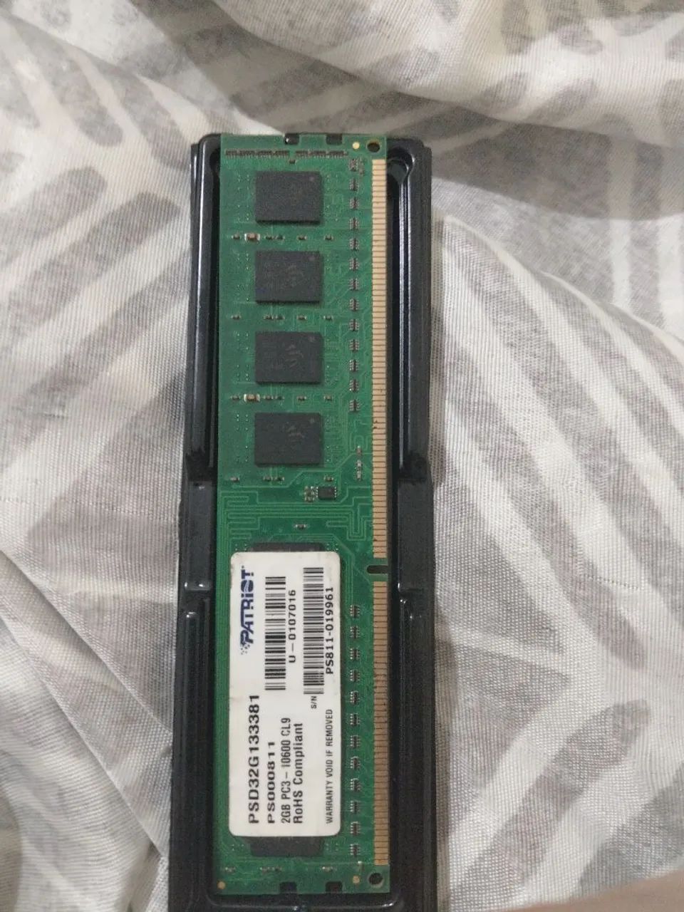 Pente memória DDR3 2GB