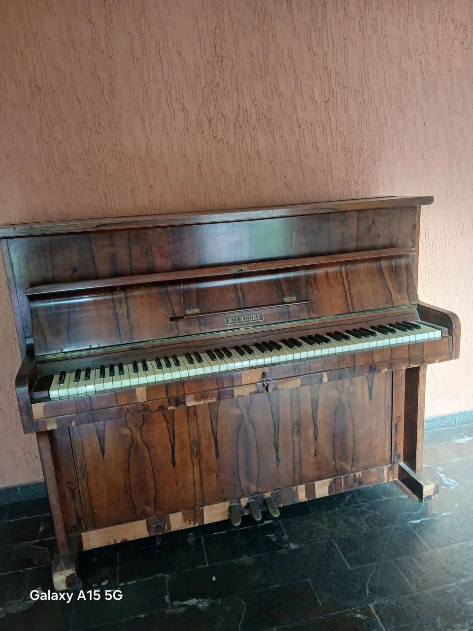 PIANO NIENDORF