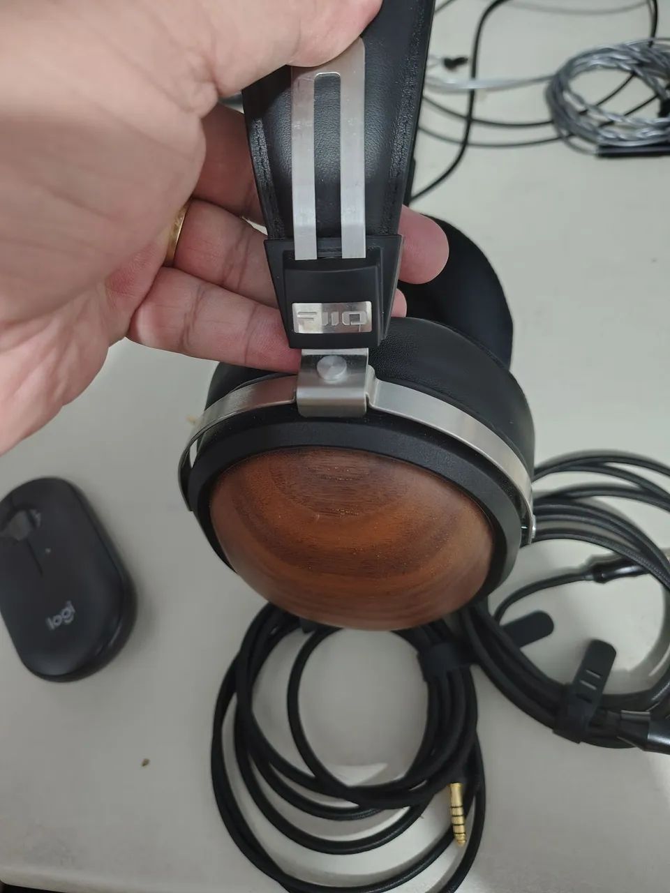 FIIO FT1 Headphone (Madeira) + Pads de Gel - Fones de Ouvido
