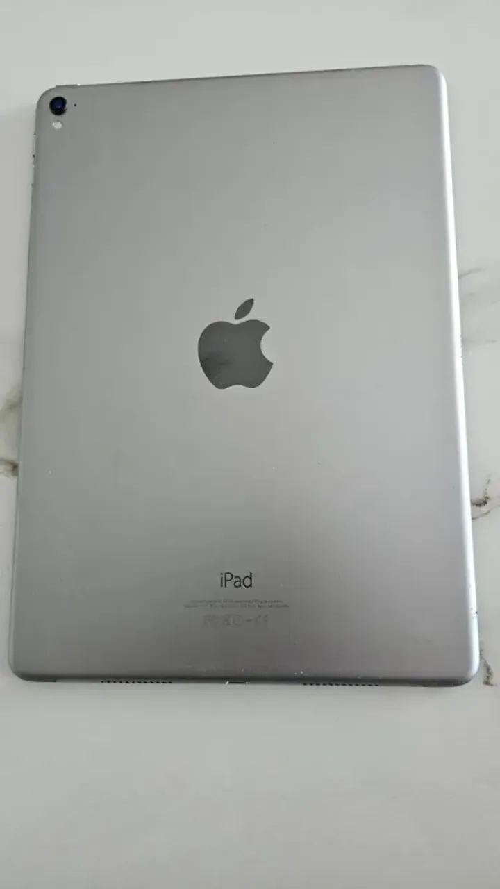 iPad Pro 9,7in 32GB WiFi 2016 (A1673) - Tablets e E-Readers - Zona