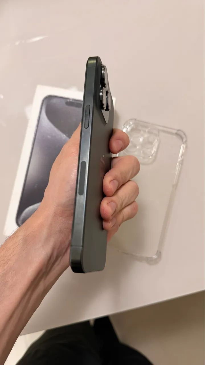 iPhone 15 pro Max preto 