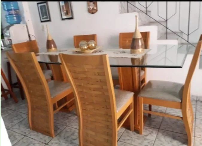 Mesa de jantar + 6 cadeiras madeira e tampo de vidro  - Foto 4