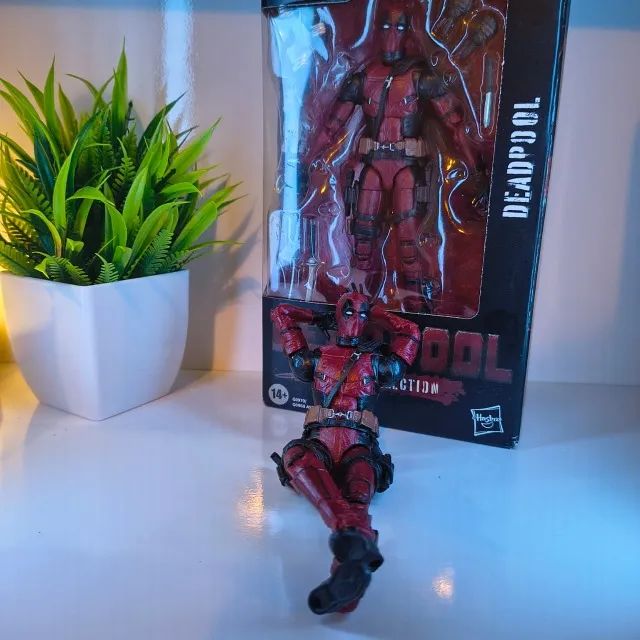 Action Figure Deadpool Original 1/10 - Deadpool Legacy Collecition - Hasbro® Lacrado
