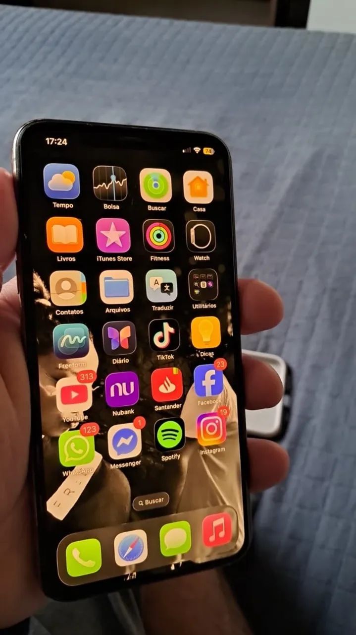 Vende se iPhone 11 Pro Max 64 gigas 