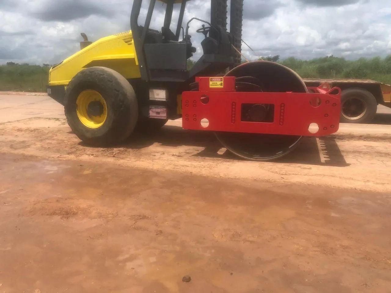 Rolo compactador bomag kit pata ano 2012