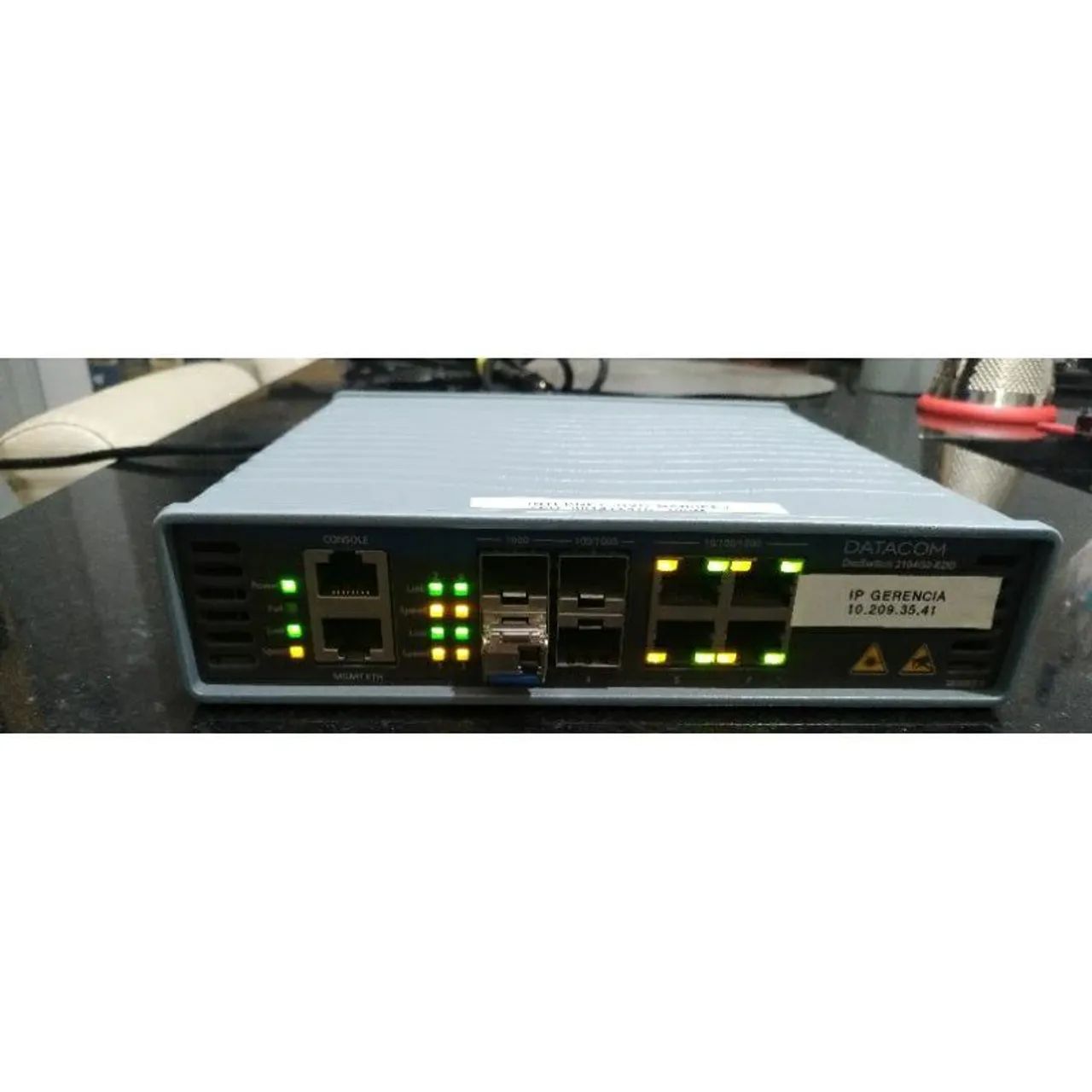Switch DM - 2104 + SFP 1G