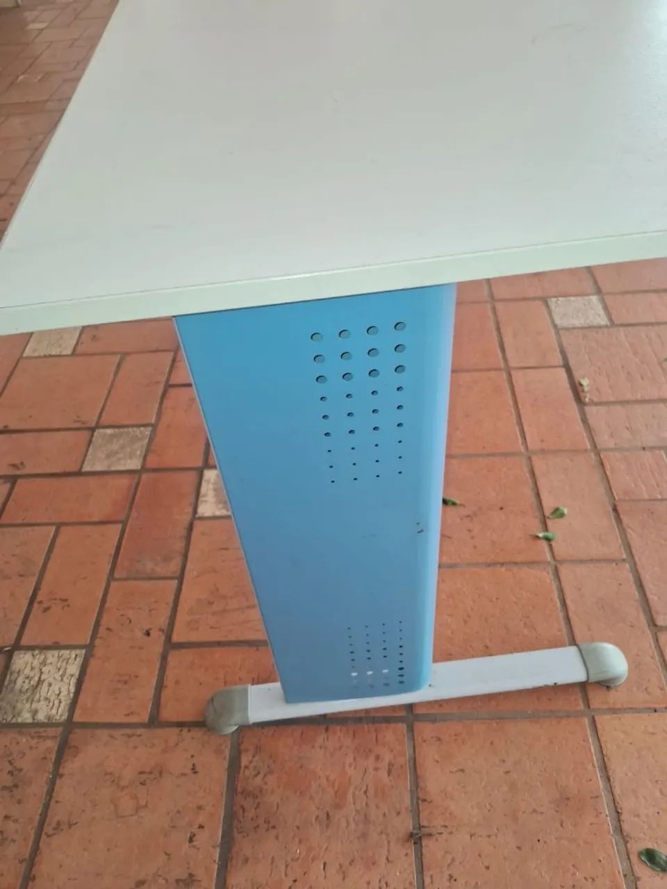 Mesa de computador grande  - Foto 4