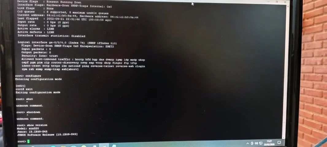 Roteador e Firewall Juniper SRX-320 - Foto 3
