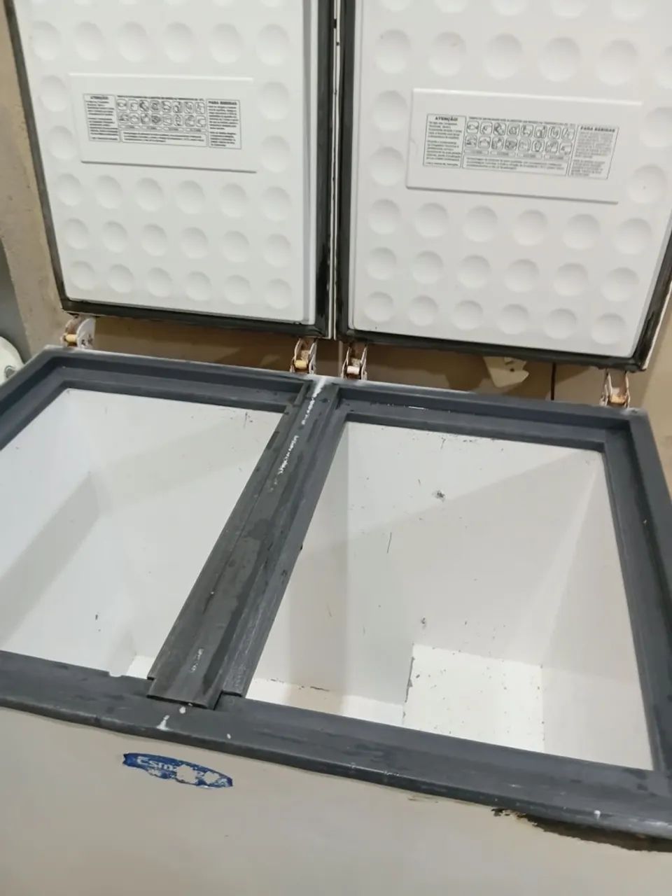 Freezer horizontal 330 litros Esmaltec