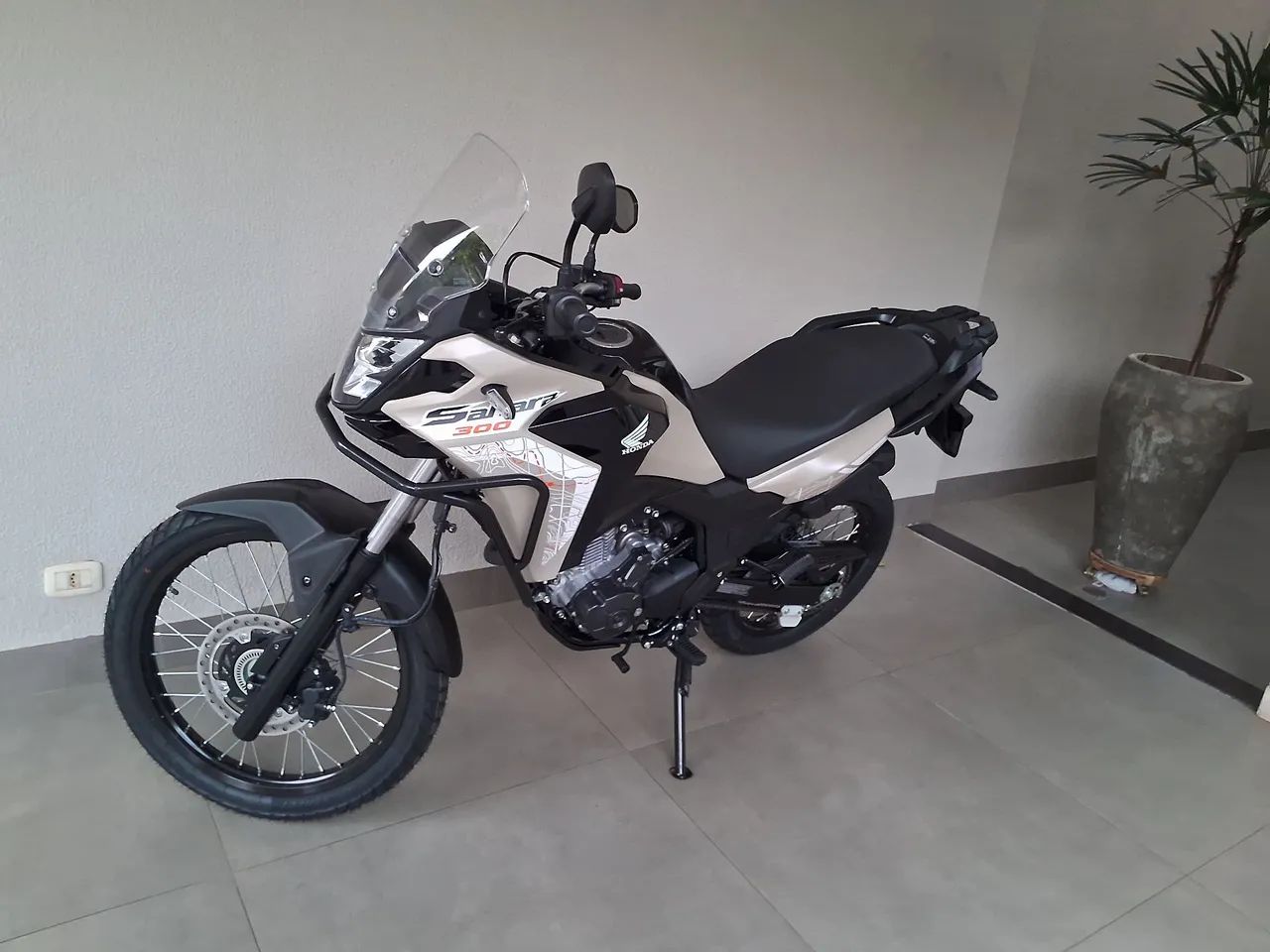 Sahara 300 somente 1.300km - Foto 2