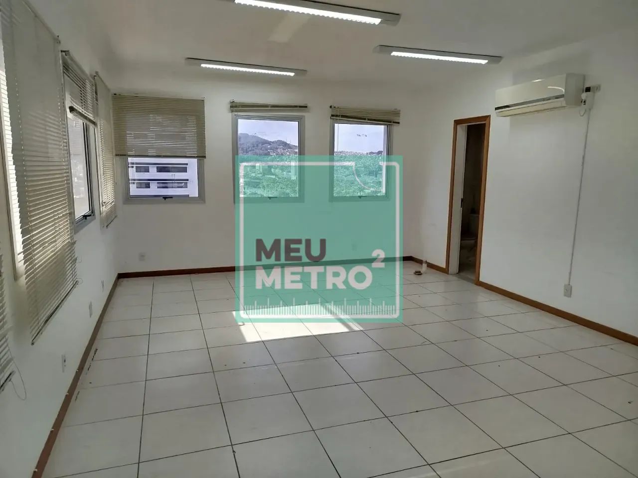 Sala à venda, no Centro, em Florianópolis. - Foto 4