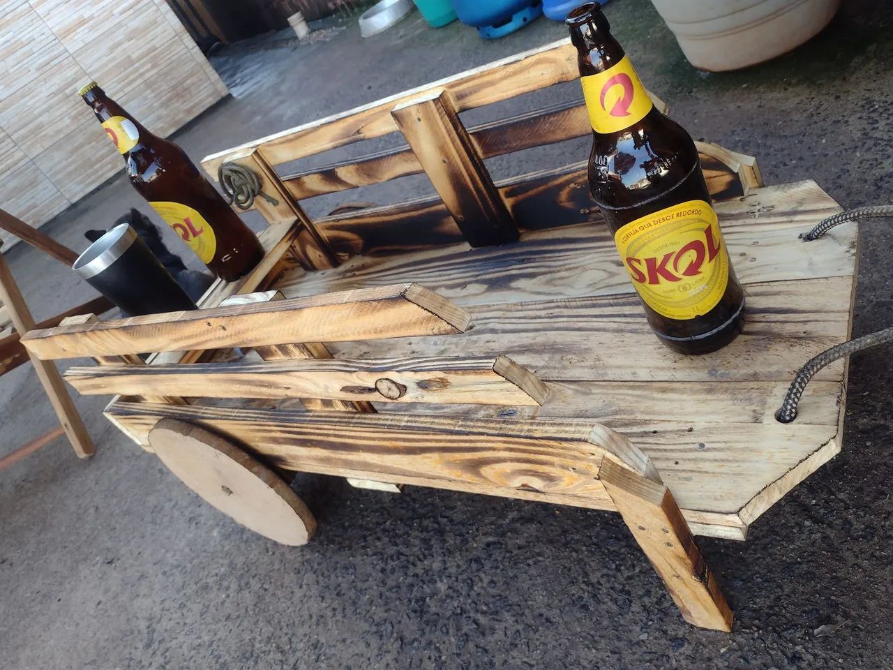 Carretinha porta flores -porta bebidas-adega-enfeites - - Foto 4