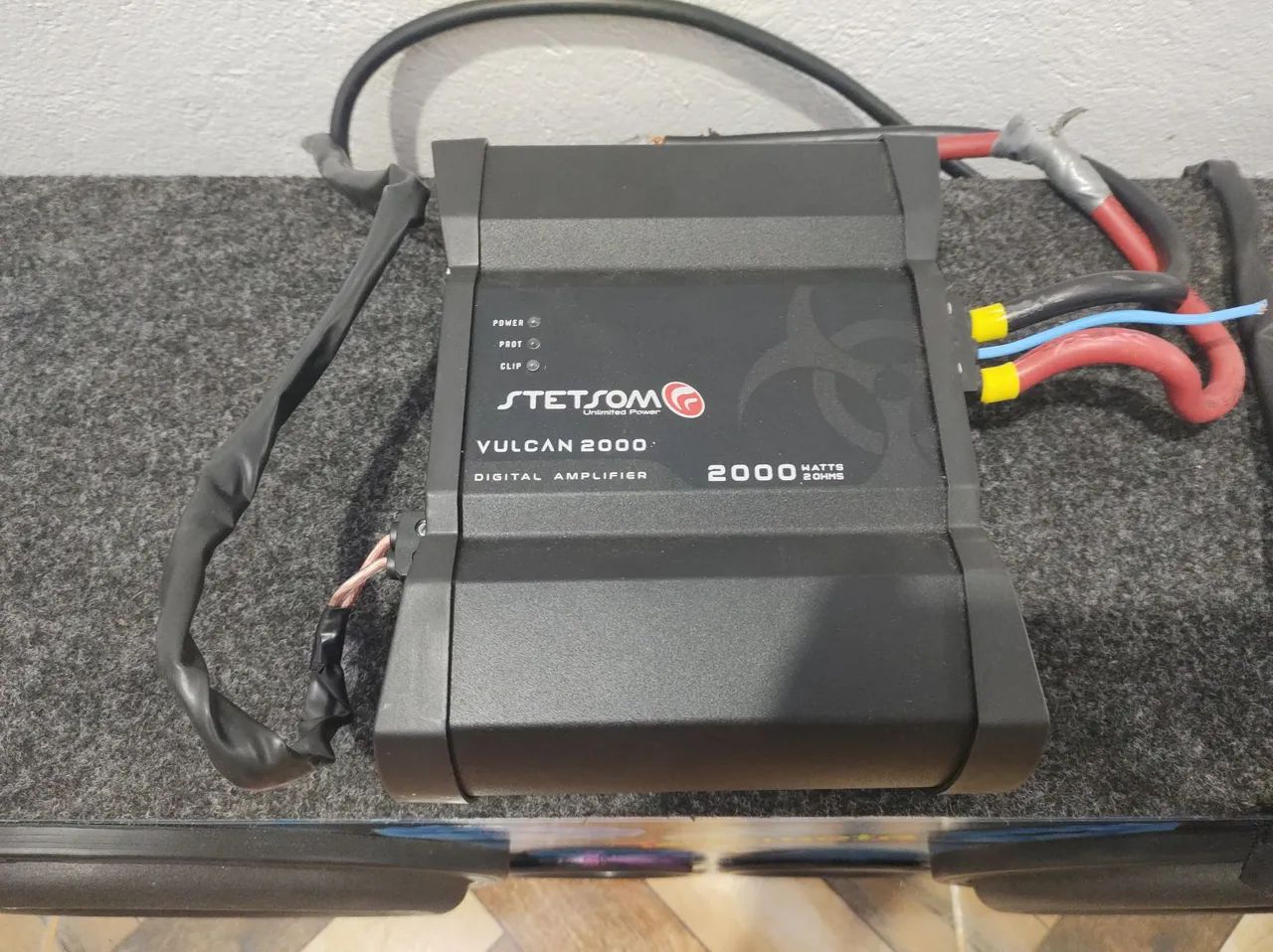 Caixa com 2 Evok , 1 módulo Stetsom 2000,,, vendo tudo junto  - Foto 2