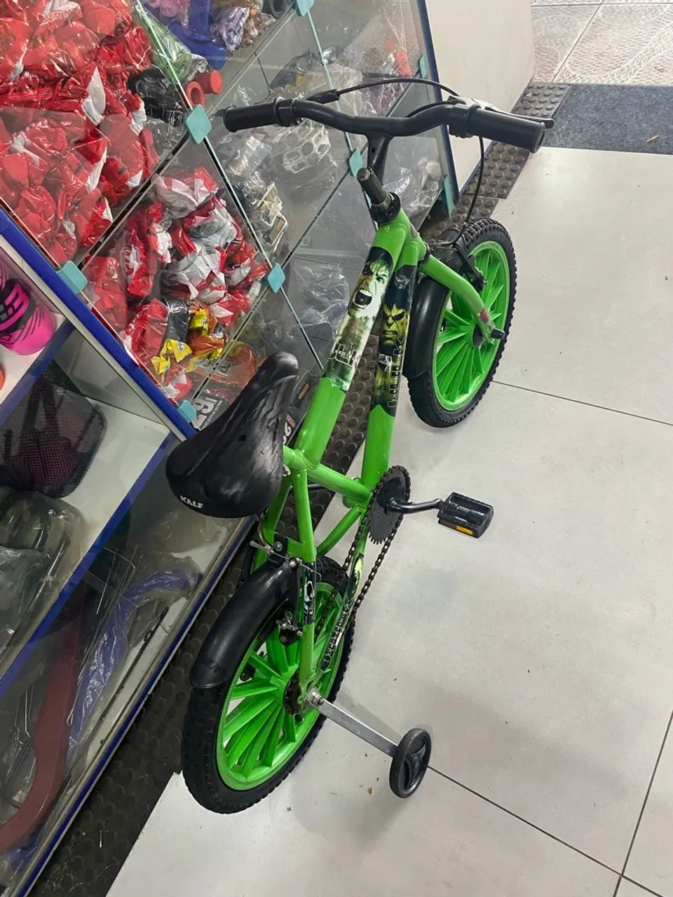 Bicicleta Hulk Infantil Semi Nova  - Foto 3